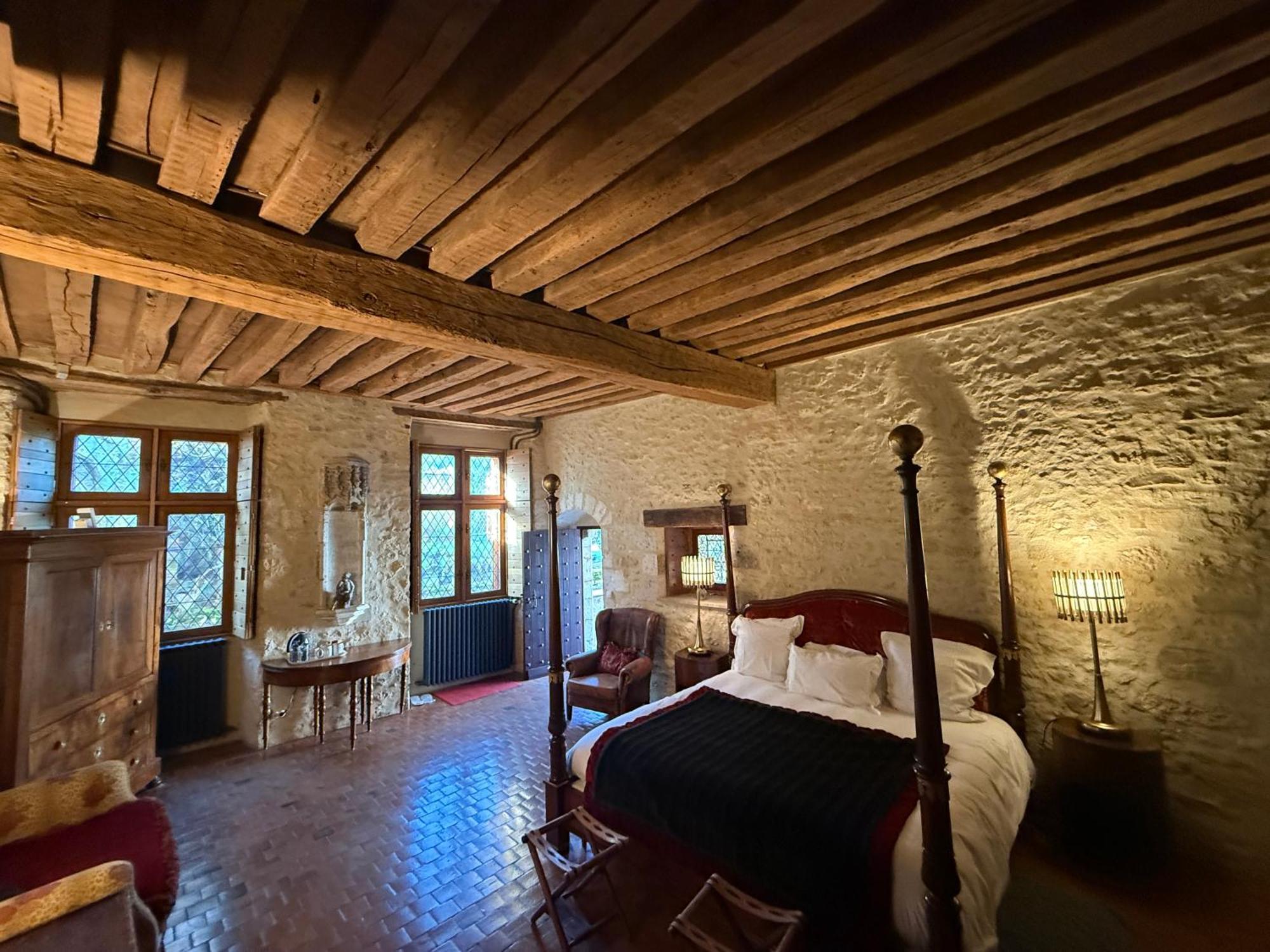 Demeure Des Vieux Bains Provins Exterior foto