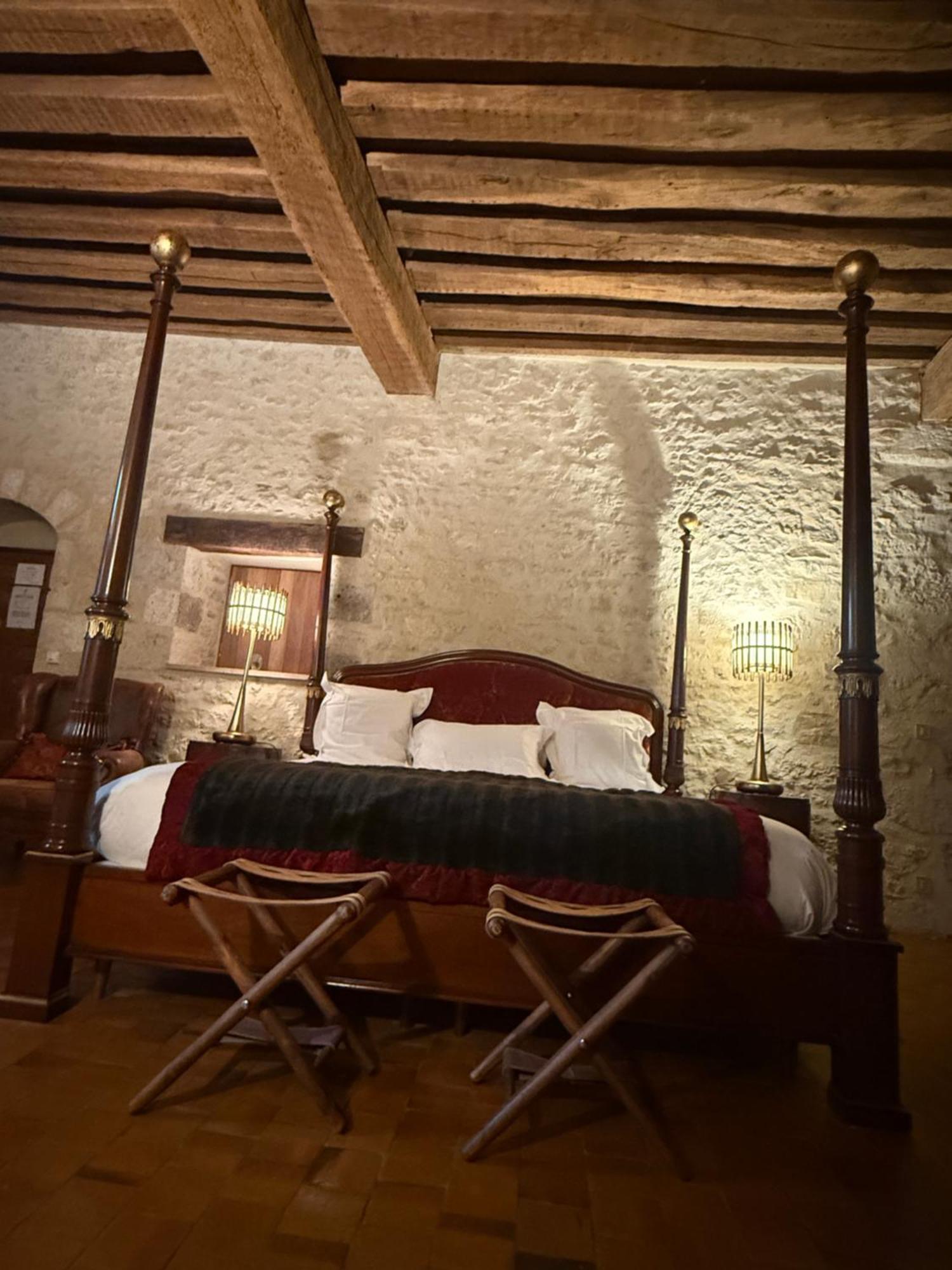 Demeure Des Vieux Bains Provins Exterior foto